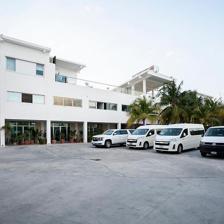 Capital O Cancun International Airport 24 7 מראה חיצוני תמונה